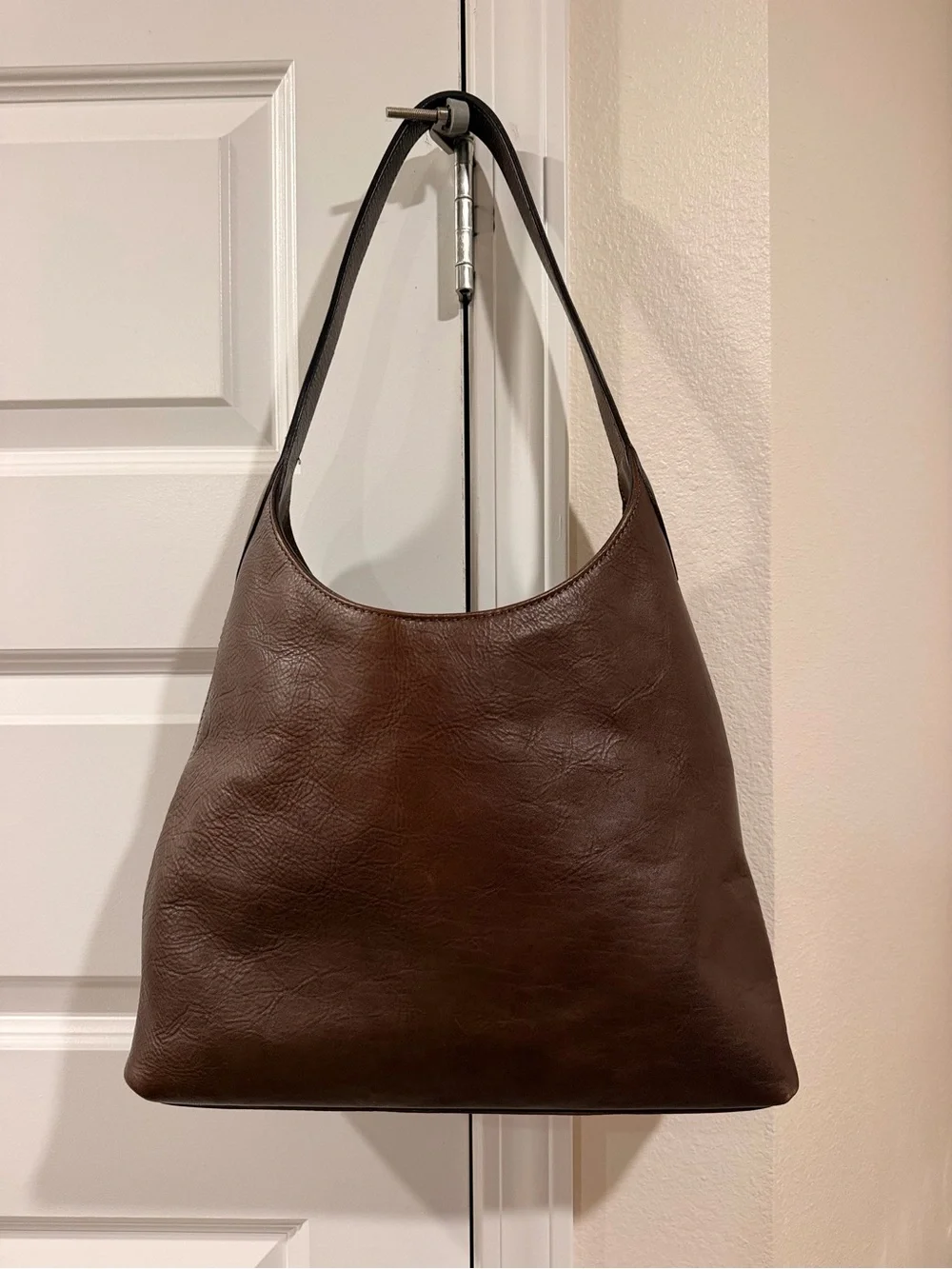 Classic Brown Leather Shoulder Bag - Davina Firenze